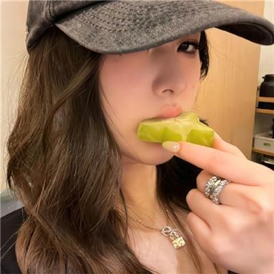 哭泣的鹦鹉